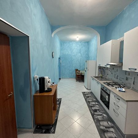 Holiday House Clara&Vincenzo نابولي المظهر الخارجي الصورة