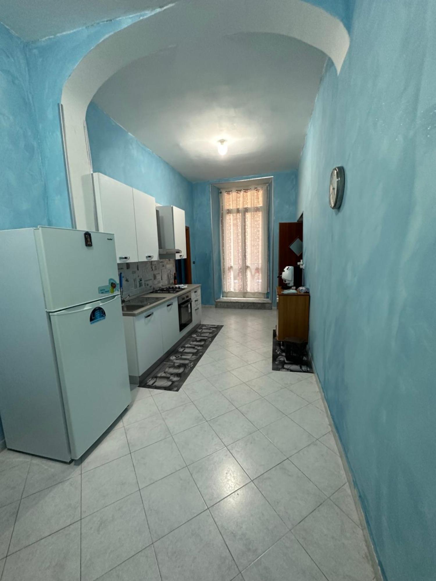 Holiday House Clara&Vincenzo نابولي المظهر الخارجي الصورة